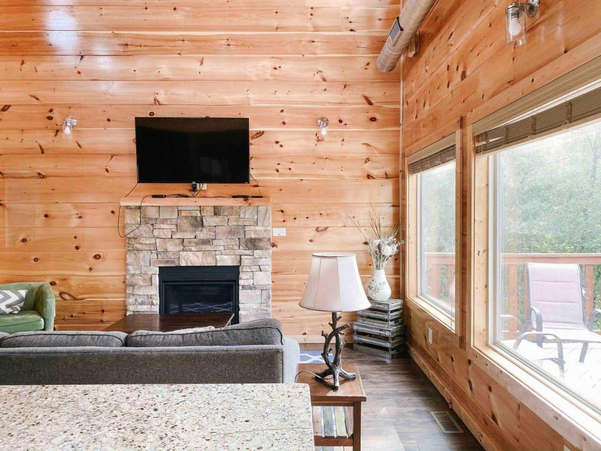 Splash Of Moonshine -Heated Indoor Pool, Hot Tub, Arcade Game Room Pigeon Forge Luaran gambar