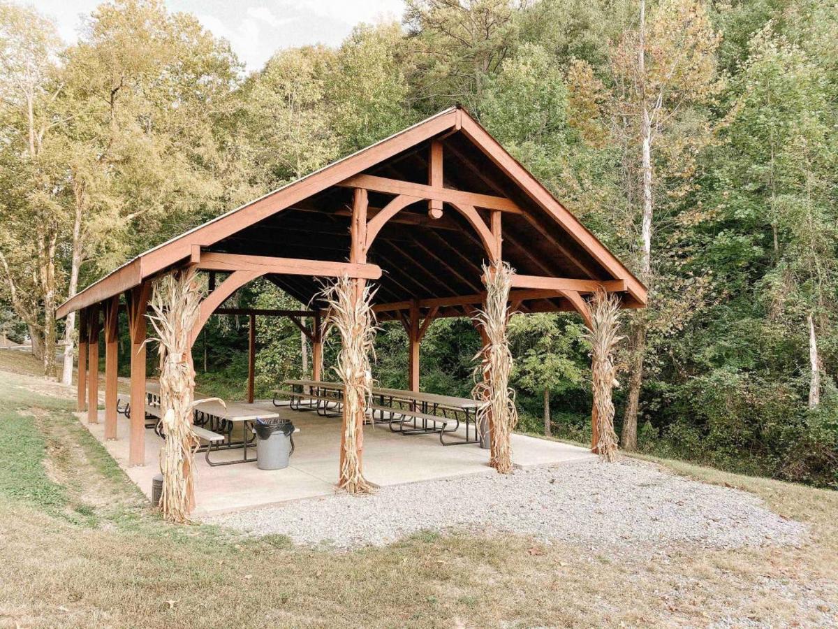 Splash Of Moonshine -Heated Indoor Pool, Hot Tub, Arcade Game Room Pigeon Forge Luaran gambar
