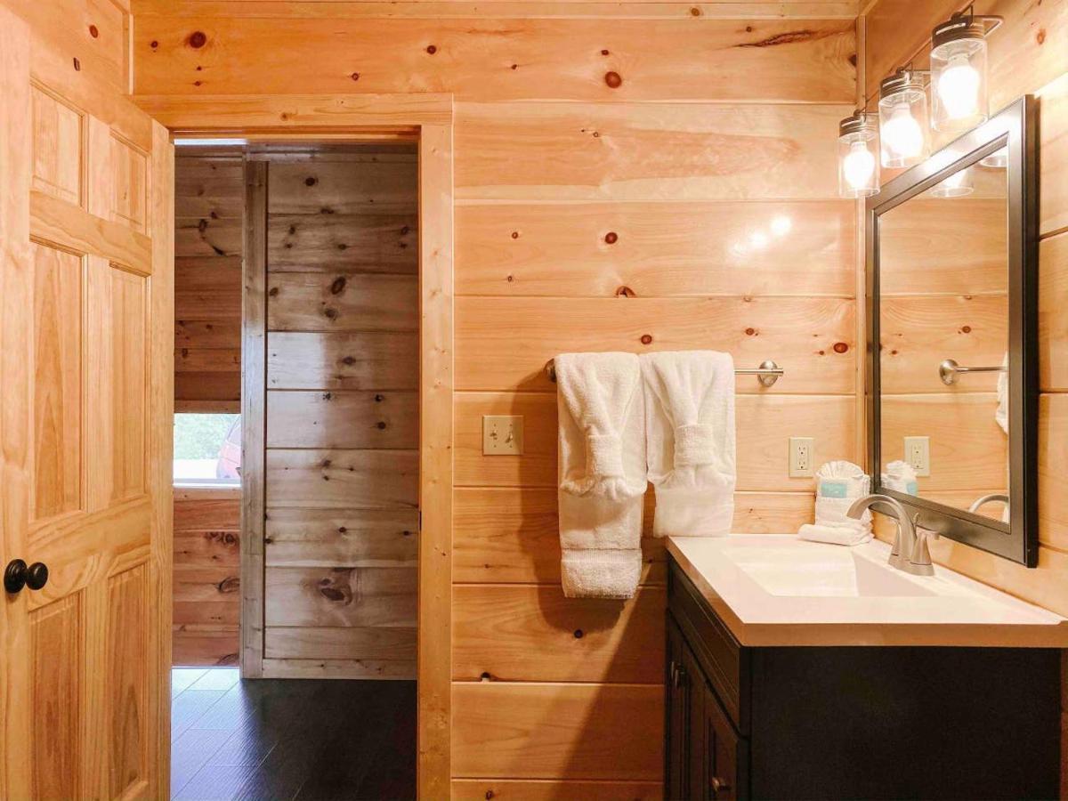 Splash Of Moonshine -Heated Indoor Pool, Hot Tub, Arcade Game Room Pigeon Forge Luaran gambar