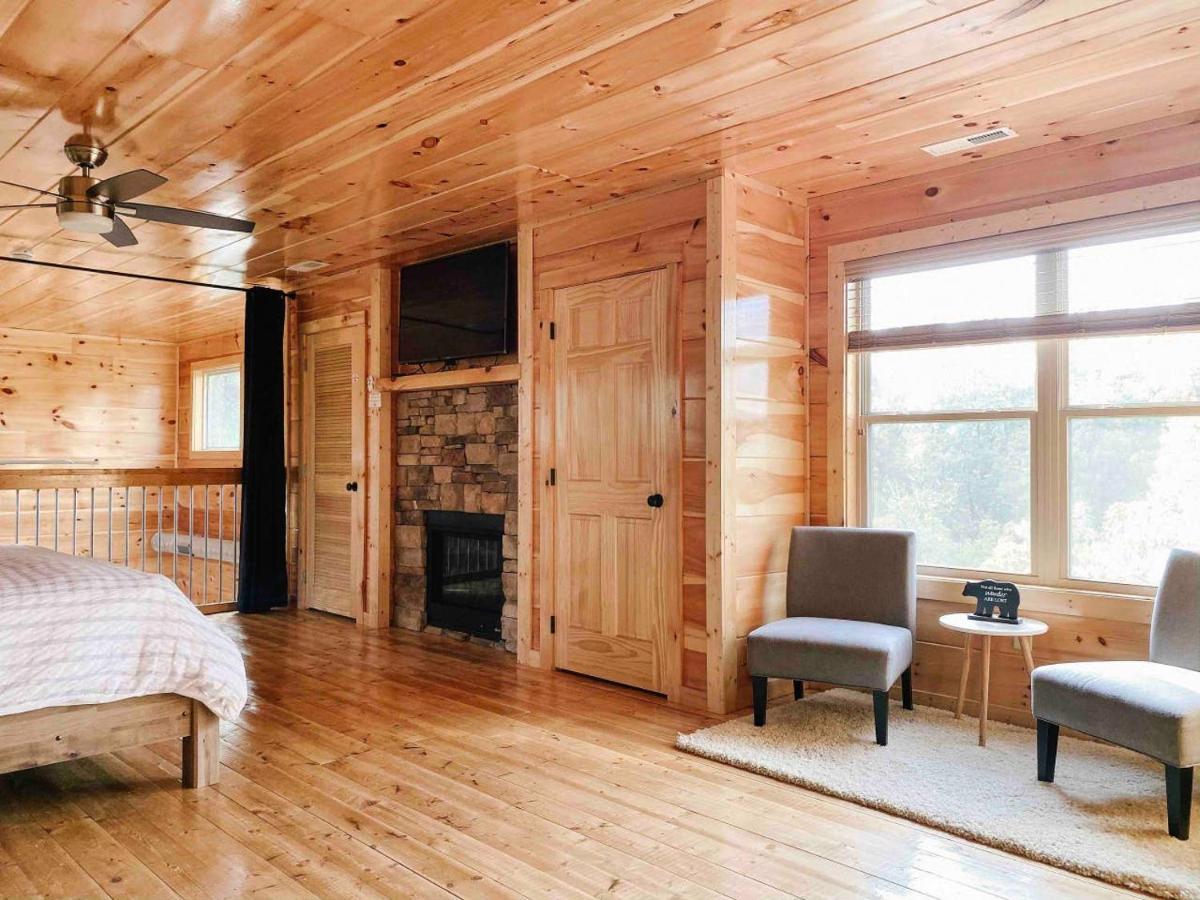 Splash Of Moonshine -Heated Indoor Pool, Hot Tub, Arcade Game Room Pigeon Forge Luaran gambar