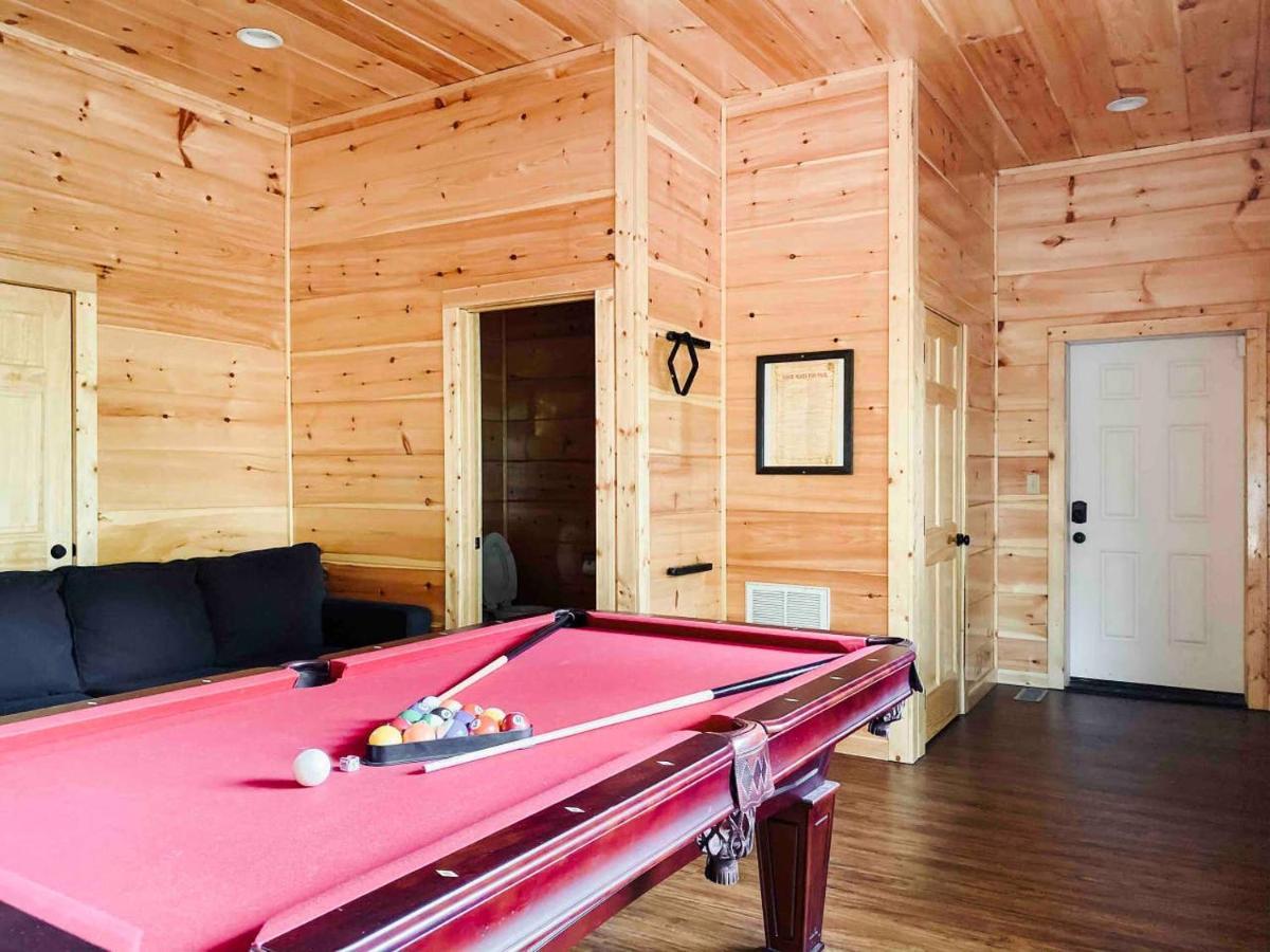 Splash Of Moonshine -Heated Indoor Pool, Hot Tub, Arcade Game Room Pigeon Forge Luaran gambar
